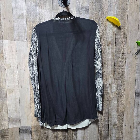 Neiman Marcus The Cashmere Collection Black and White Print Cardigan Cashmere Si - Picture 3 of 5